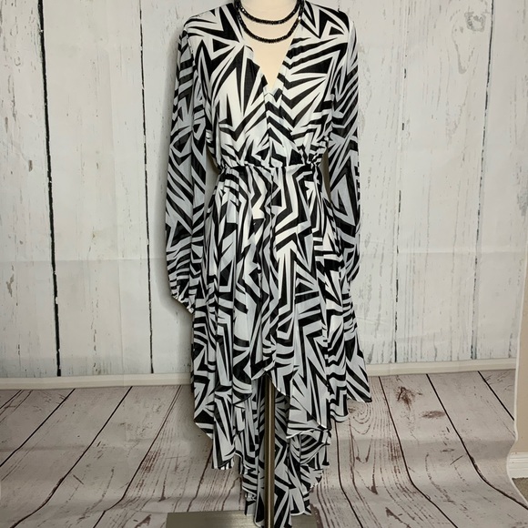 Kardashian Kollection - Picture 4 of 14